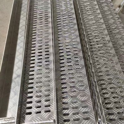 合金铝板、防滑铝板