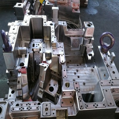 塑料模具厂家、压铸模