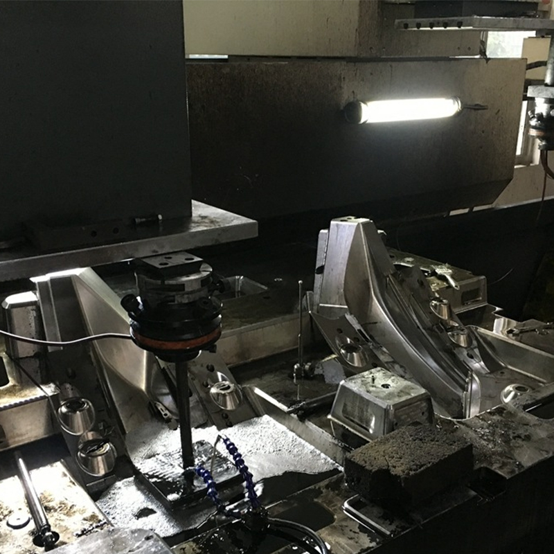 塑料模具厂家、压铸模具厂家