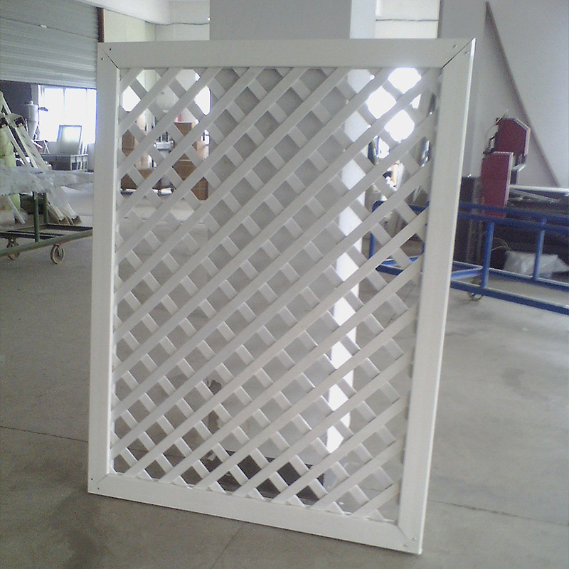 庭院围栏、白色护栏