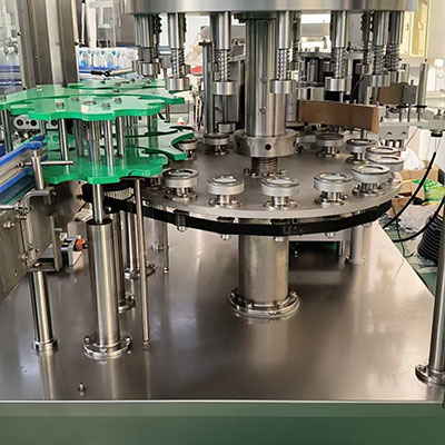 旋转式热熔胶贴标机