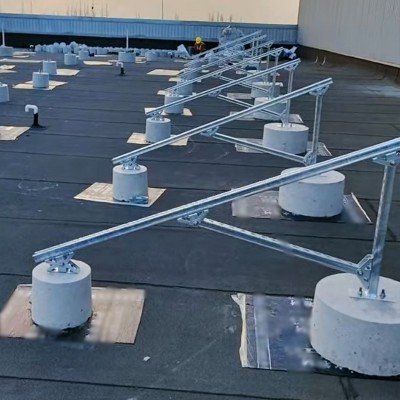 锌铝镁光伏支架