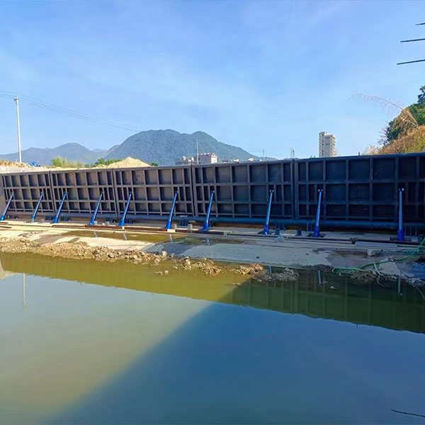 平面钢制闸门，液压钢坝
