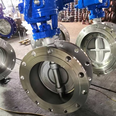 法兰不锈钢阀门