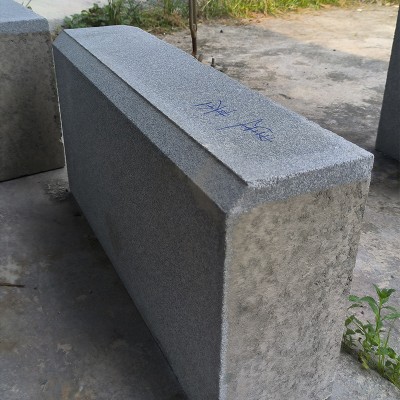 彩色透水砖、混凝土路沿石