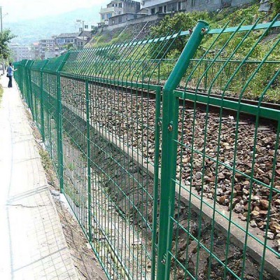 高速公路护栏网、光伏护栏网