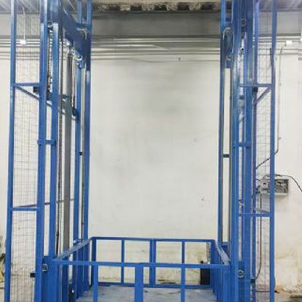 导轨式液压升降机